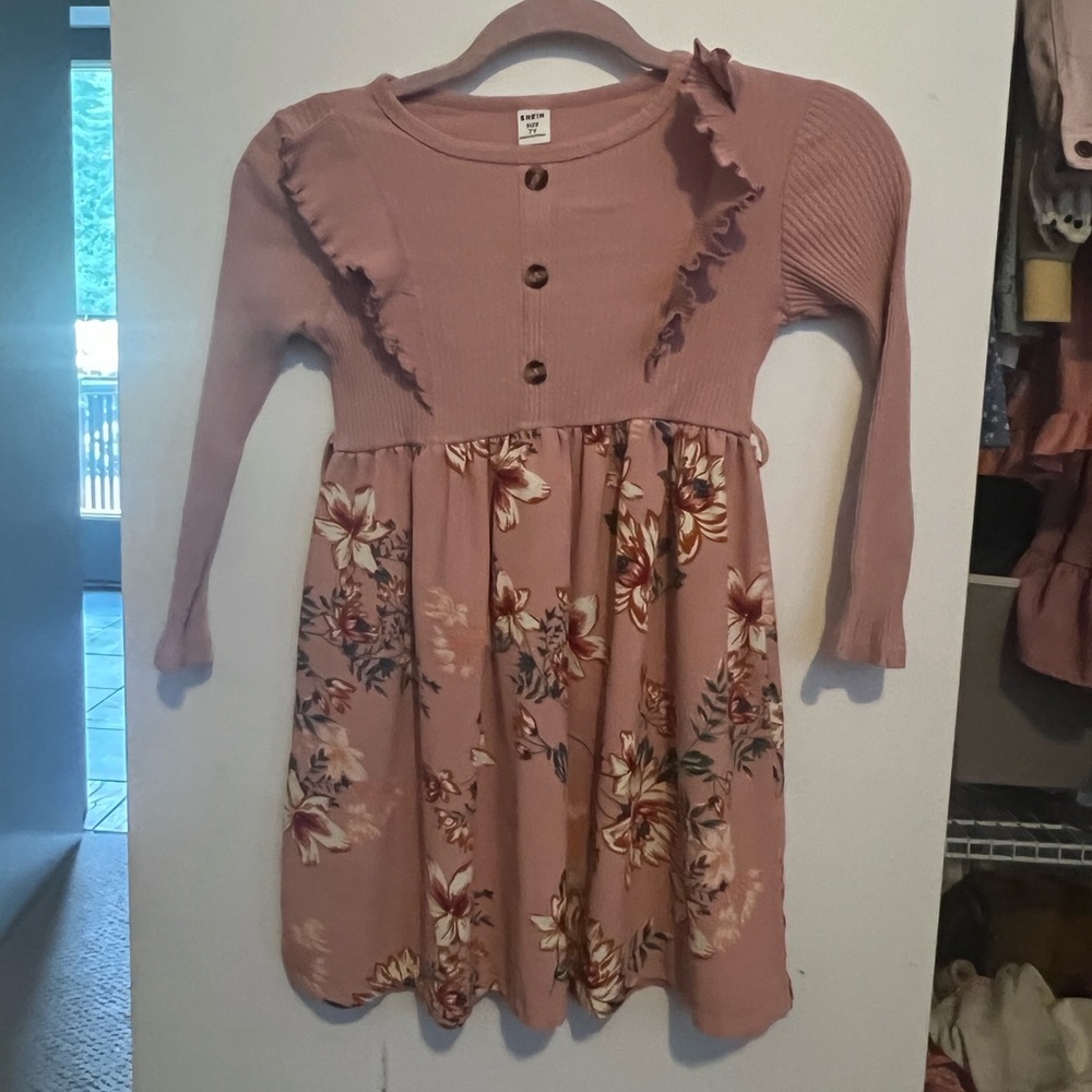 SHEIN Pink Floral Kids Dress with Ruffle Details